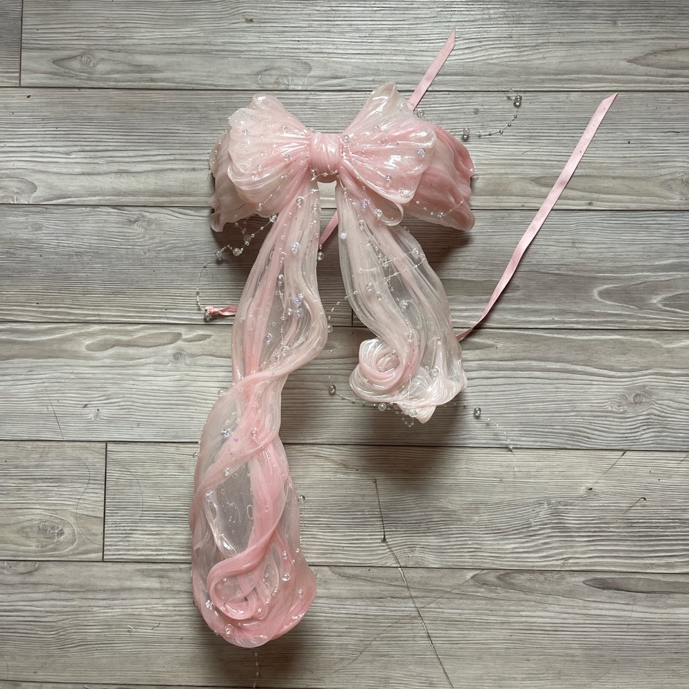 Elegant Pink Bow Top - Picture 6 of 6